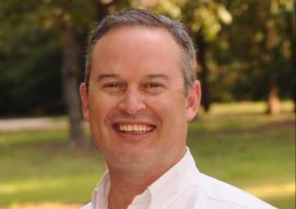 Reggie Smith defeats Valerie Hefner