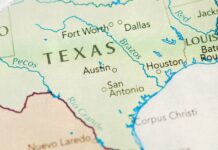 Texas Republicans Face Risks in Mid-Decade Redistricting Push